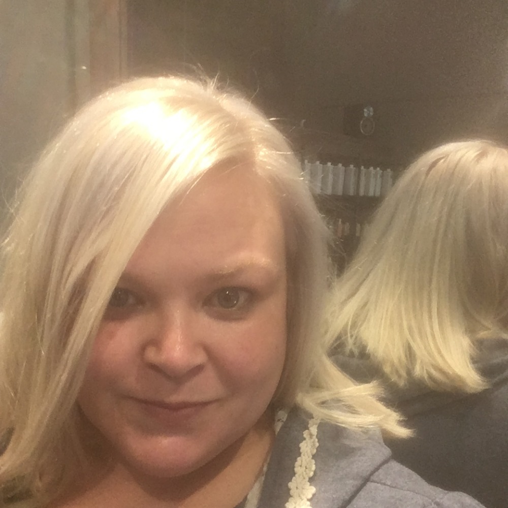 Meet your Posher, Kelly